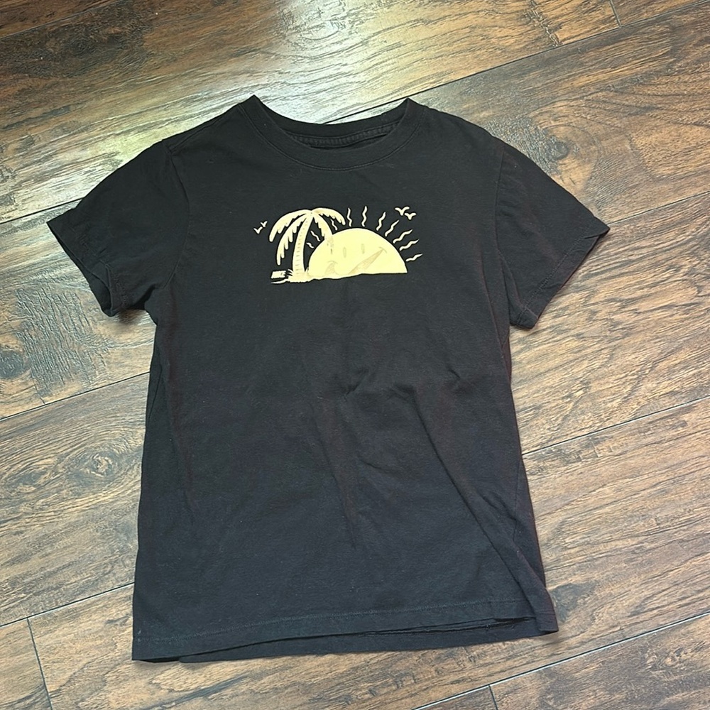 Kids Nike Shirt.  Black.